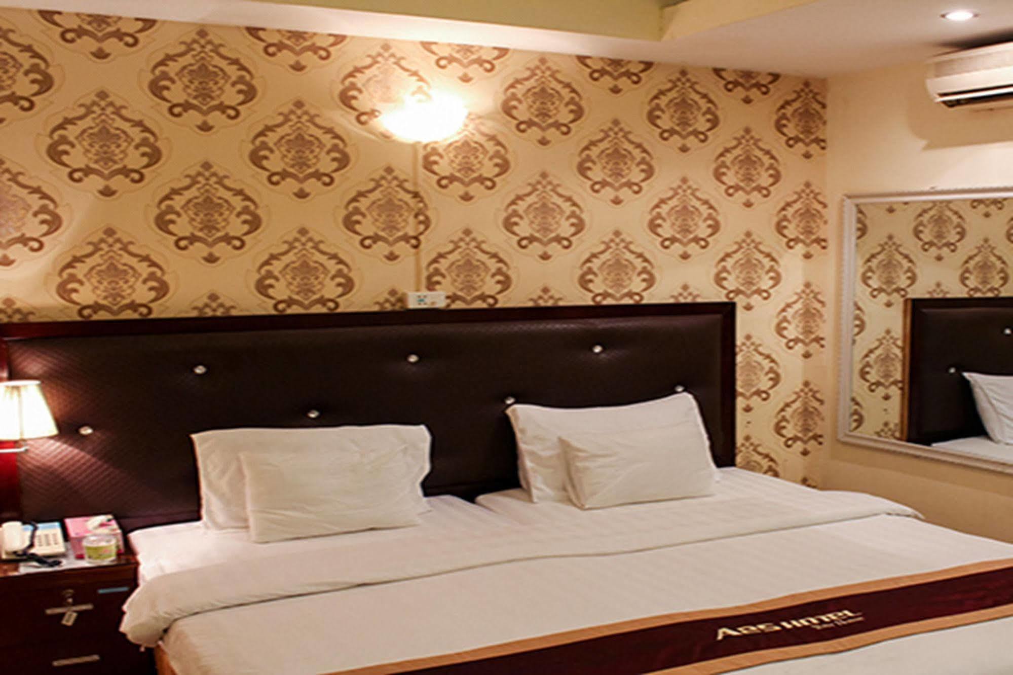 A25 Hotel - 46 Chau Long Hanoi Luaran gambar